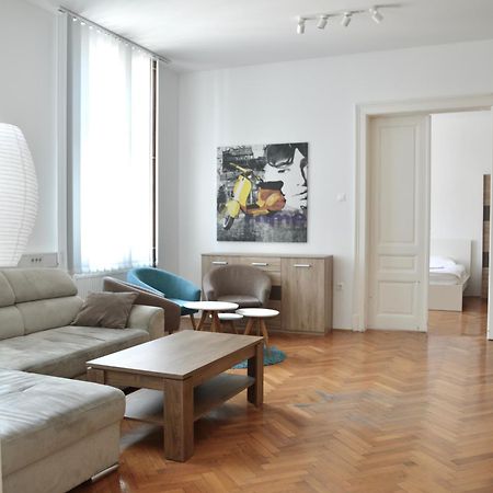 Apartment Trdinova Ljubljana Bagian luar foto